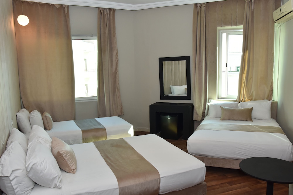 Classic Quadruple Room photo 1