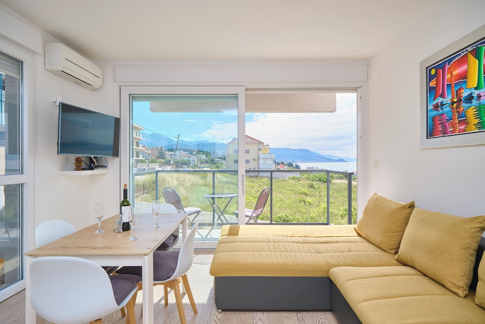 Apartment, Sea View