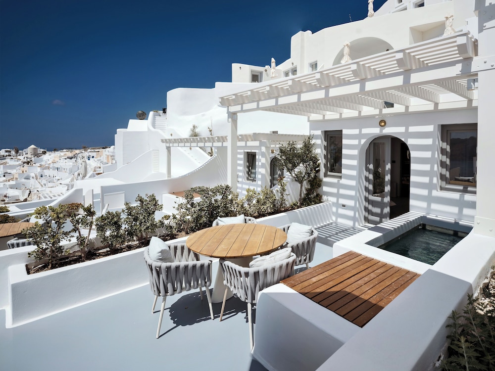 The Artisan's Suite with Hot Tub & Caldera View - Photo 9