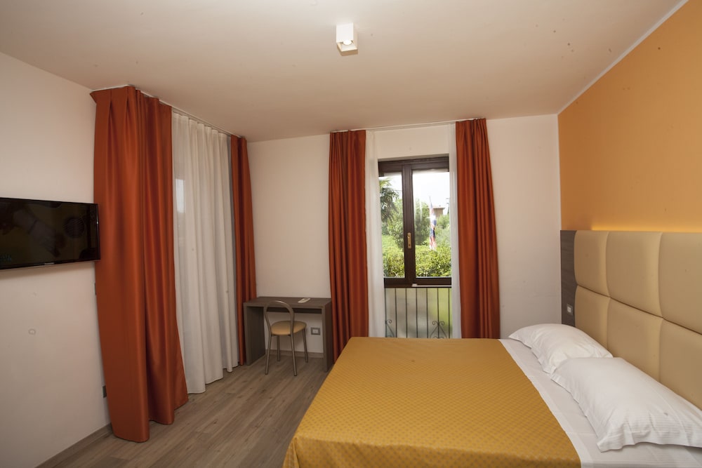 Superior Room, Garden Area