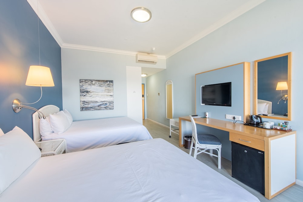 Deluxe Quadruple Room, Sea View photo 2