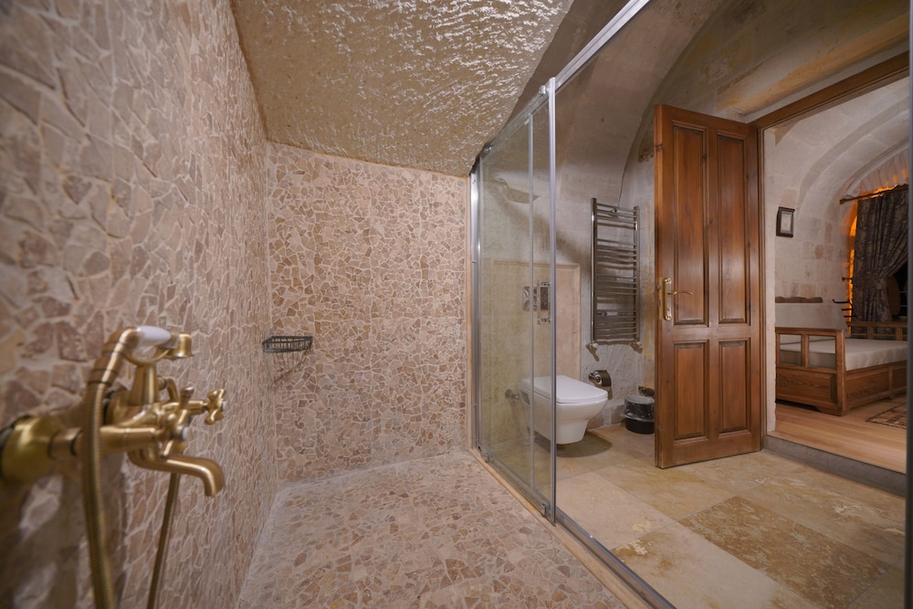 Studio Suite photo 2