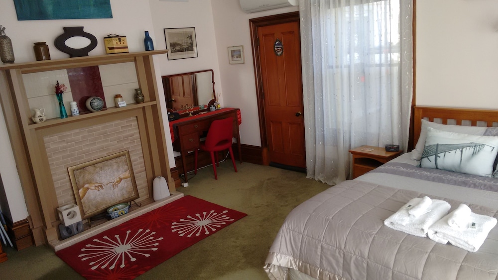 Everett Room photo 1