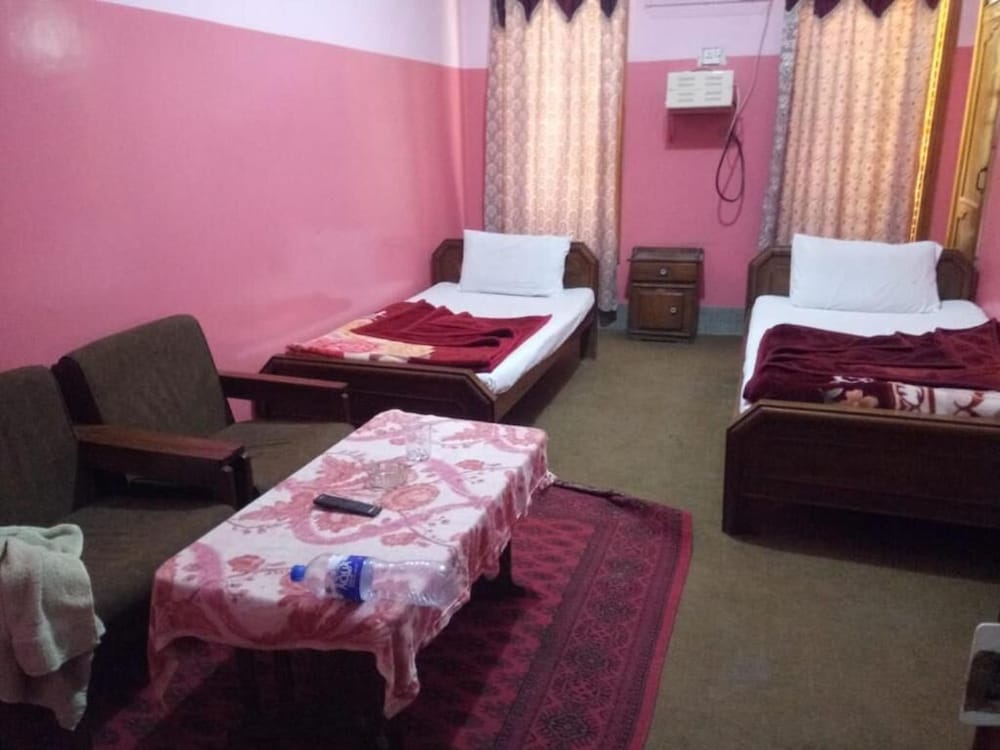 Standard Double or Twin Room photo 1