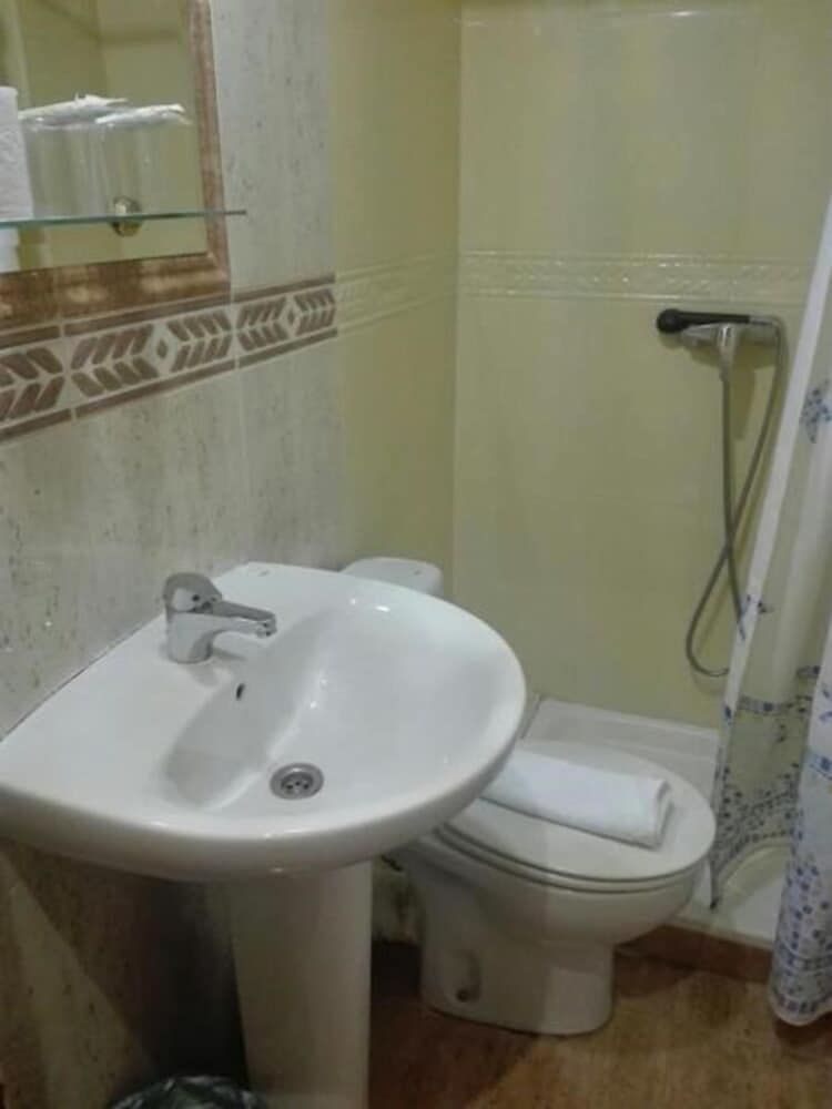 Single Room photo 2
