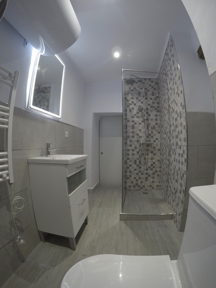 Classic Double Room, Ensuite (Cave Room)