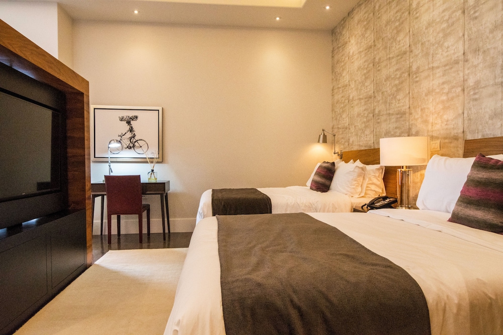 Junior Suite, 2 Queen Beds