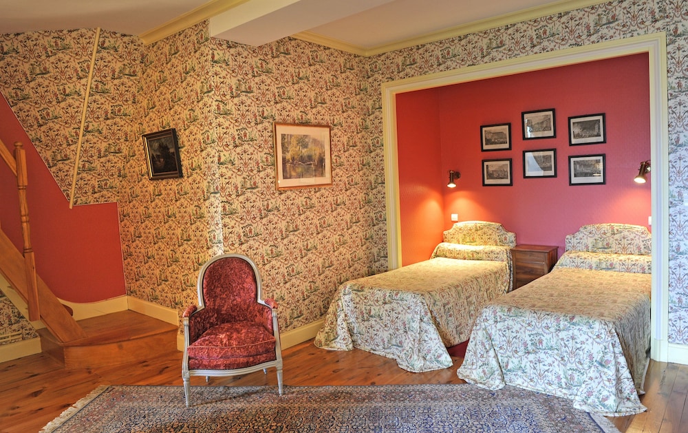 Suite (Suite Adrienne, Marquise de la Faille) photo 3