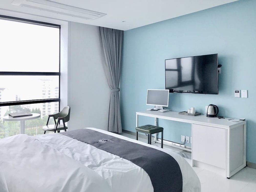 Premium Room - Photo 4