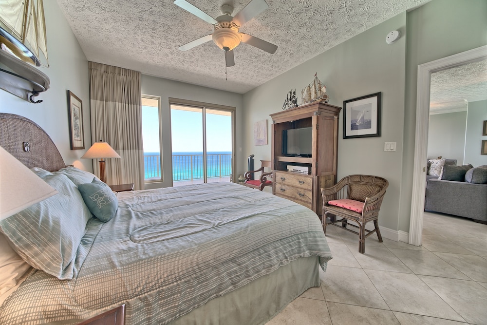 Condo, 2 Bedrooms