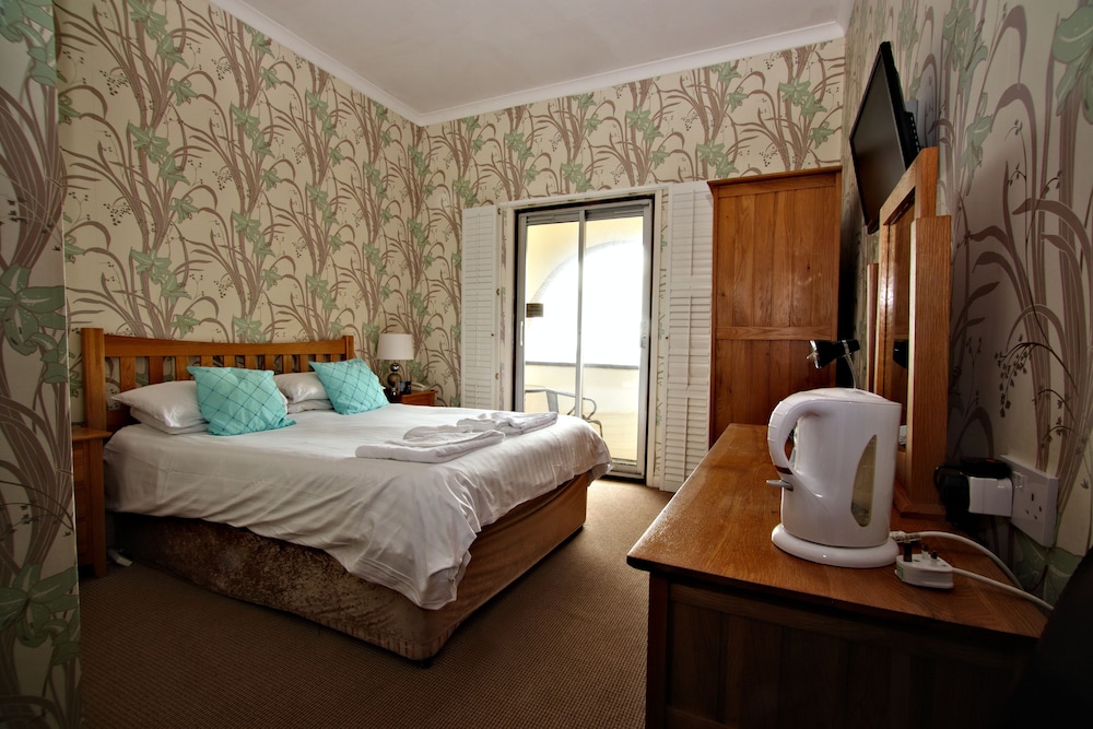 Standard Double Room - Photo 12