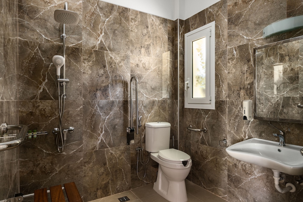 Double Room, Accessible - Photo 2