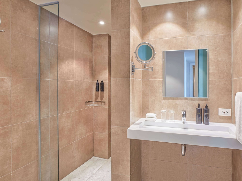 Premier Suite, 1 Bedroom - Photo 5
