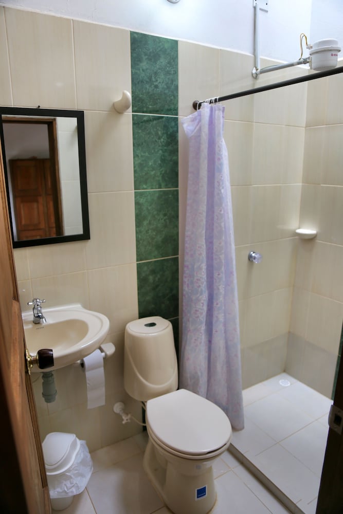 Family Room, Multiple Beds, Non Smoking photo 2
