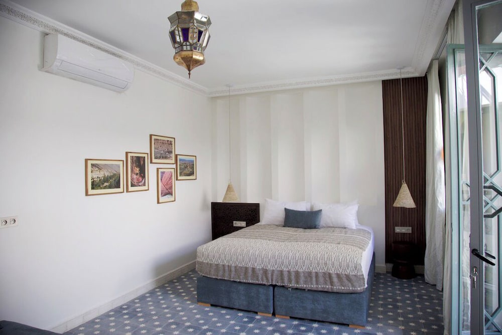 Junior Suite, 1 Bedroom, Non Smoking, Air conditioning thumbnail 5