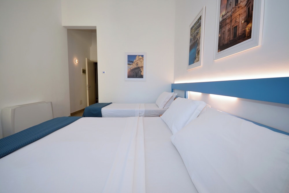 Standard Triple Room photo 2