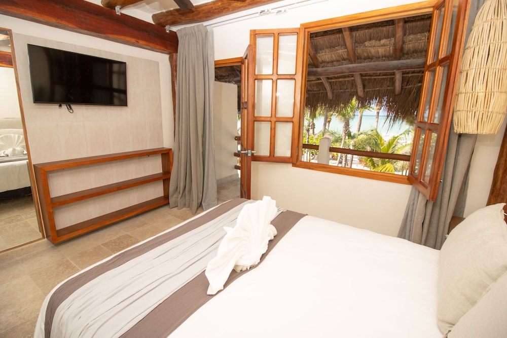 Deluxe Double Room, Sea View photo 3