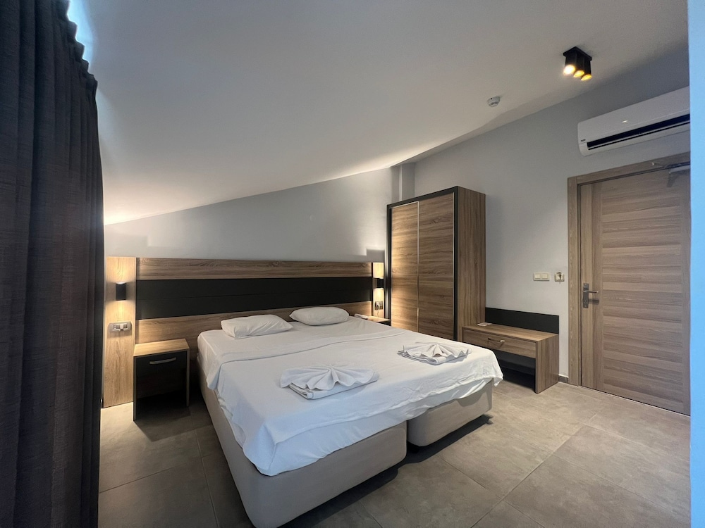 Economy Double or Twin Room