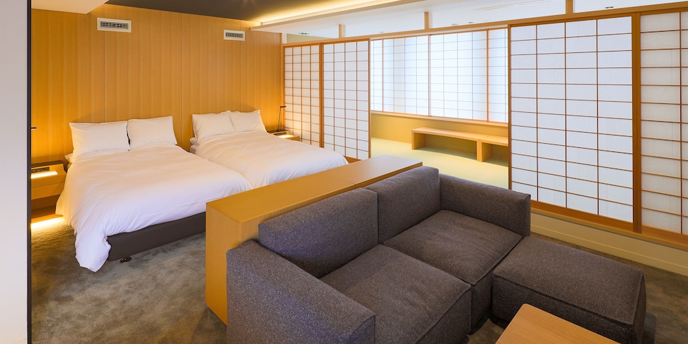 Premium Suite Twin - Photo 4