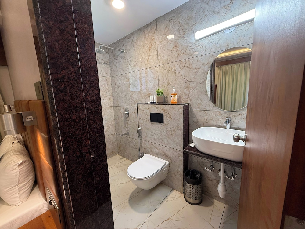 Superior Double Room, City View
