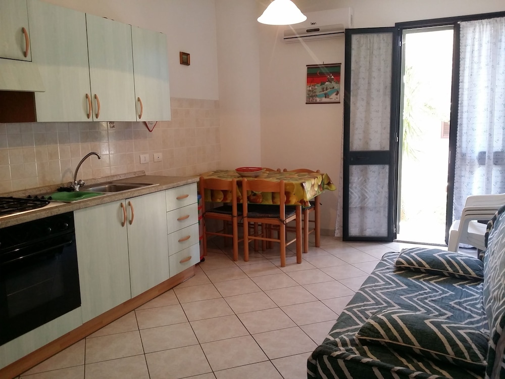 Apartment photo 2