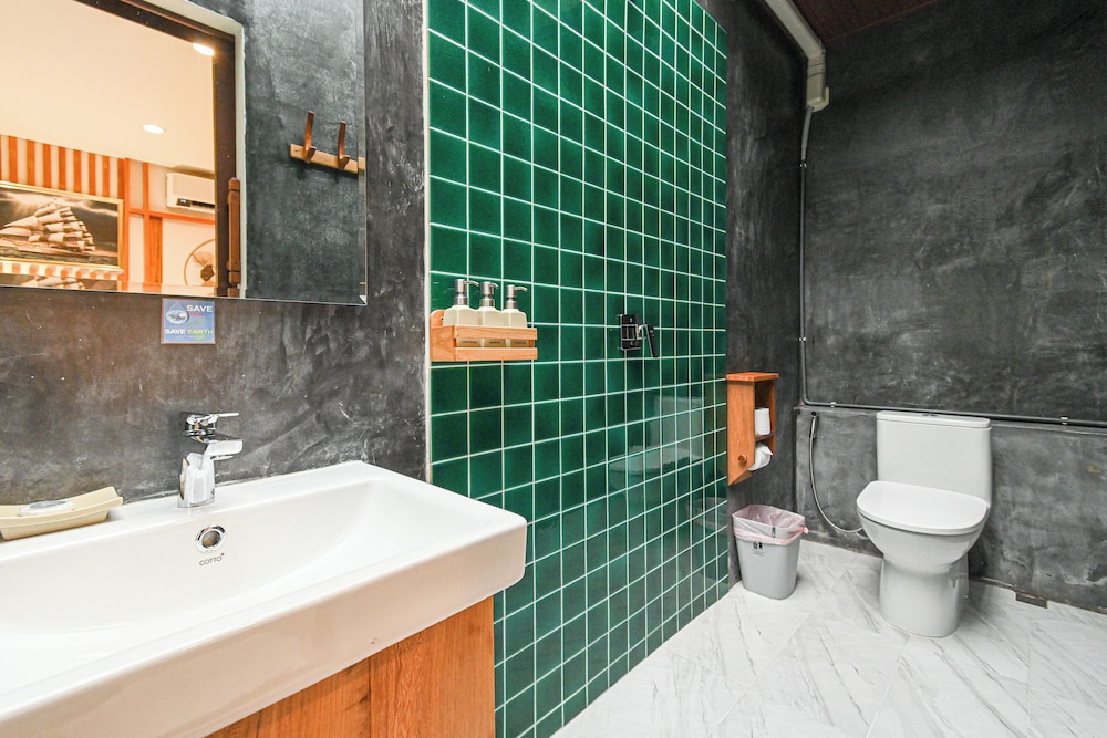 2 Bedroom Bathtub Villa Pool View - Photo 7