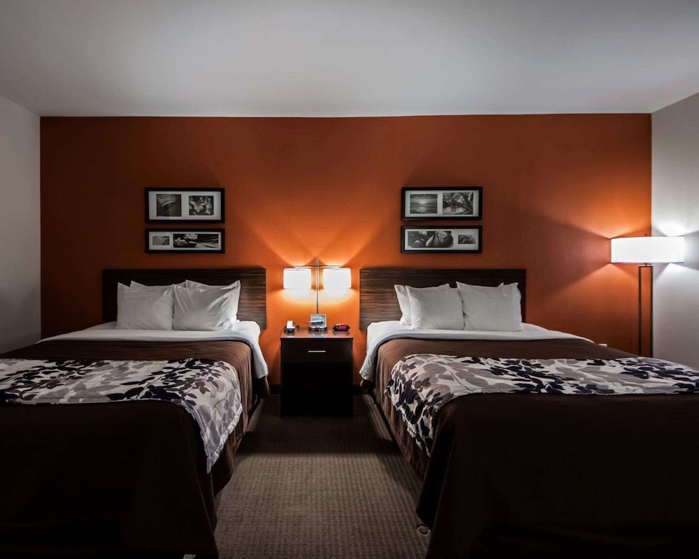 Room, 2 Queen Beds, Accessible, Non Smoking photo 2