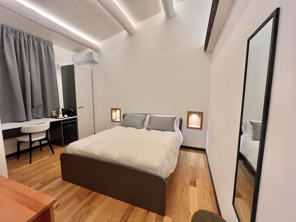 Classic Double or Twin Room