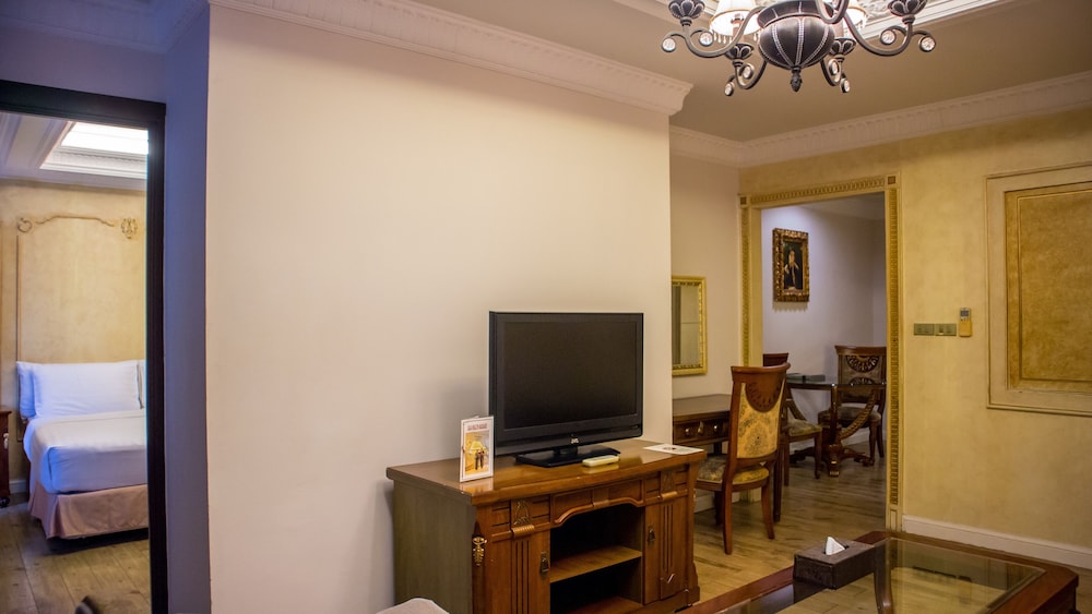 Family Suite - Photo 8