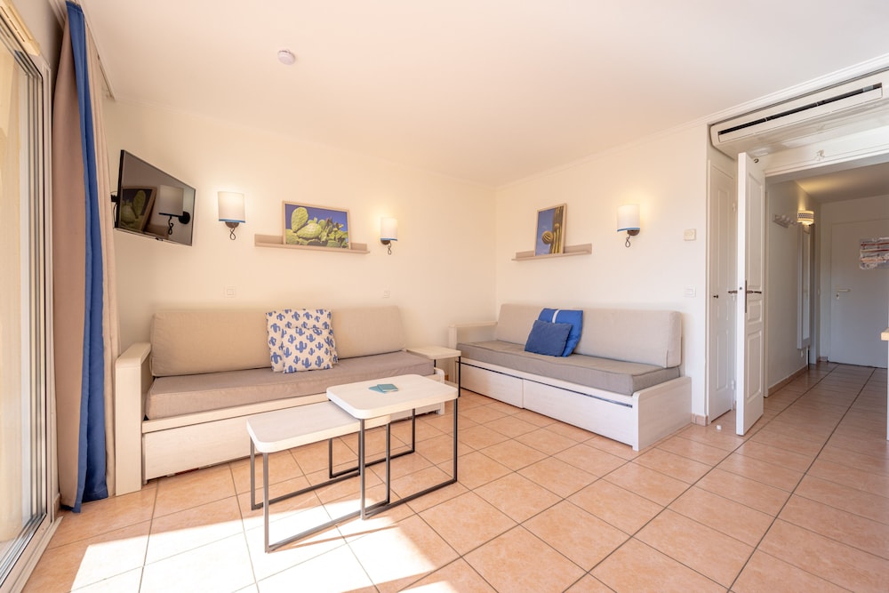 Apartment 6 people - 1 bedroom + 1 sleeping alcove - Terrace or balcony - Photo 1