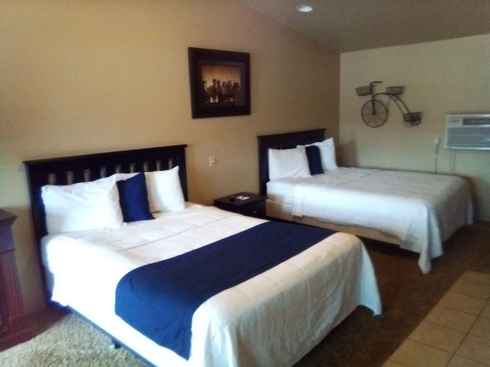 Suite, 2 Queen Beds