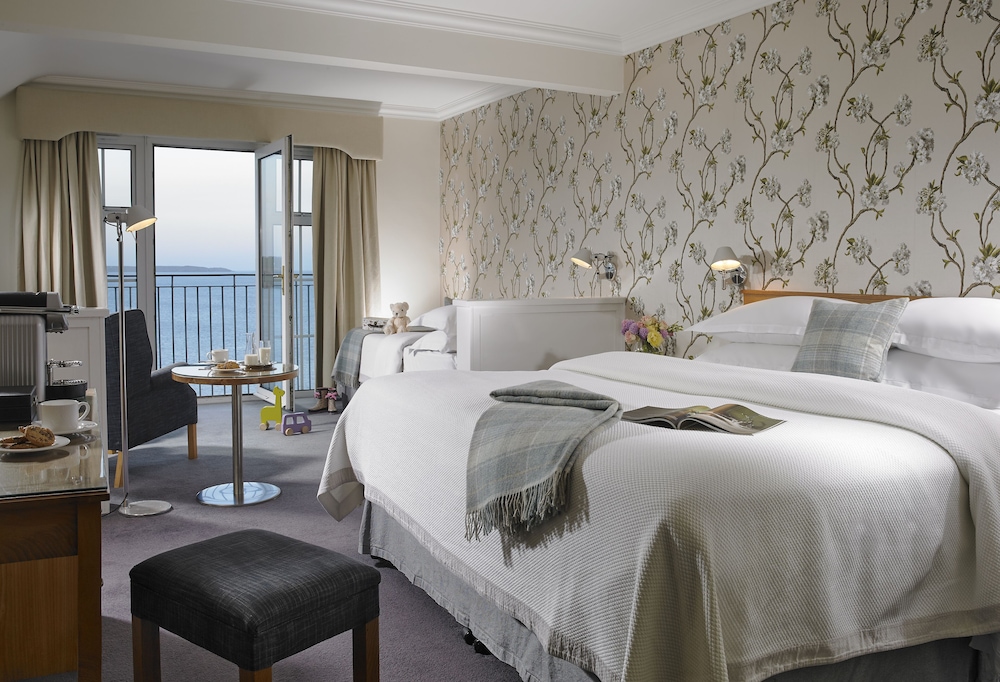 Superior Triple Room, Ocean View photo 2