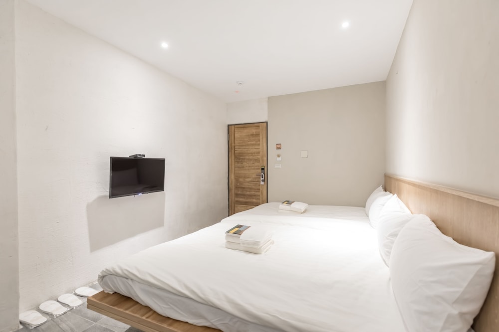 Standard Quadruple Room - Photo 3