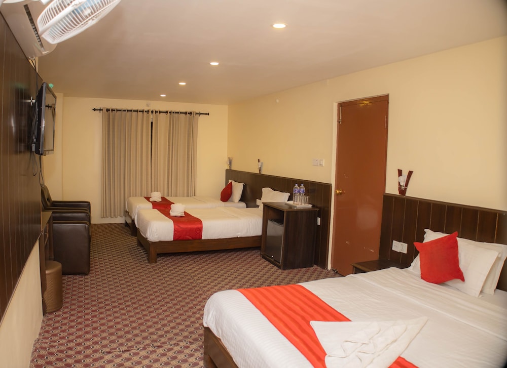 Deluxe Triple Room - Photo 1