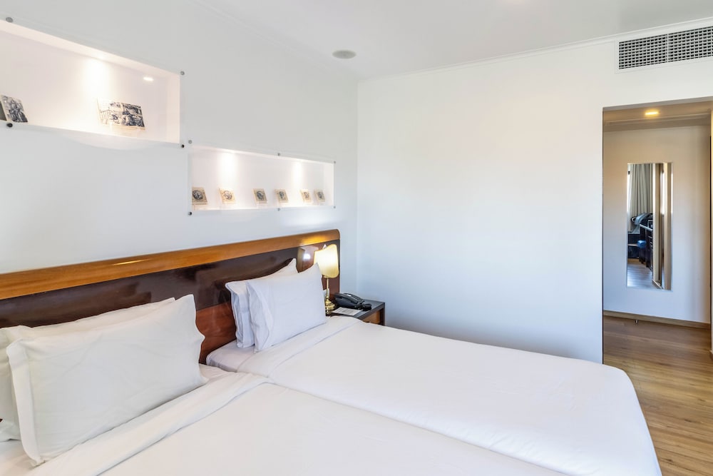 Comfort Twin Room, 2 Twin Beds, Non Smoking, Garden View - Photo 2