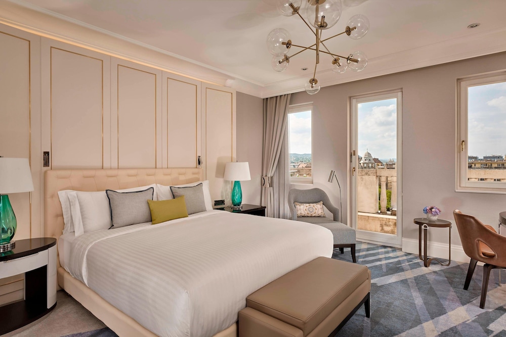 Club Room, 1 Double Bed, Balcony