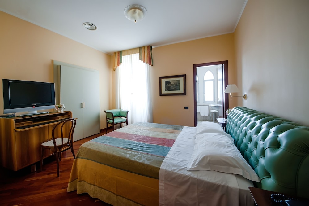 Classic Room - Photo 3