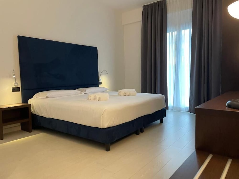 Deluxe Double or Twin Room, 1 Bedroom photo 3