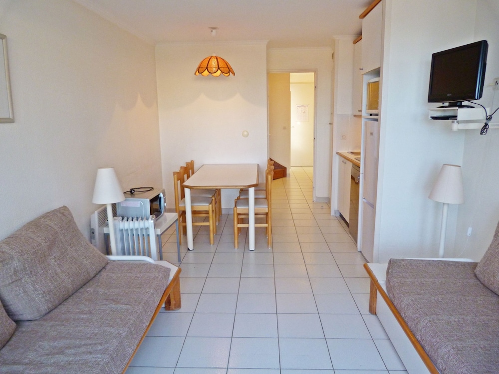 Basic Apartment (13la) photo 1