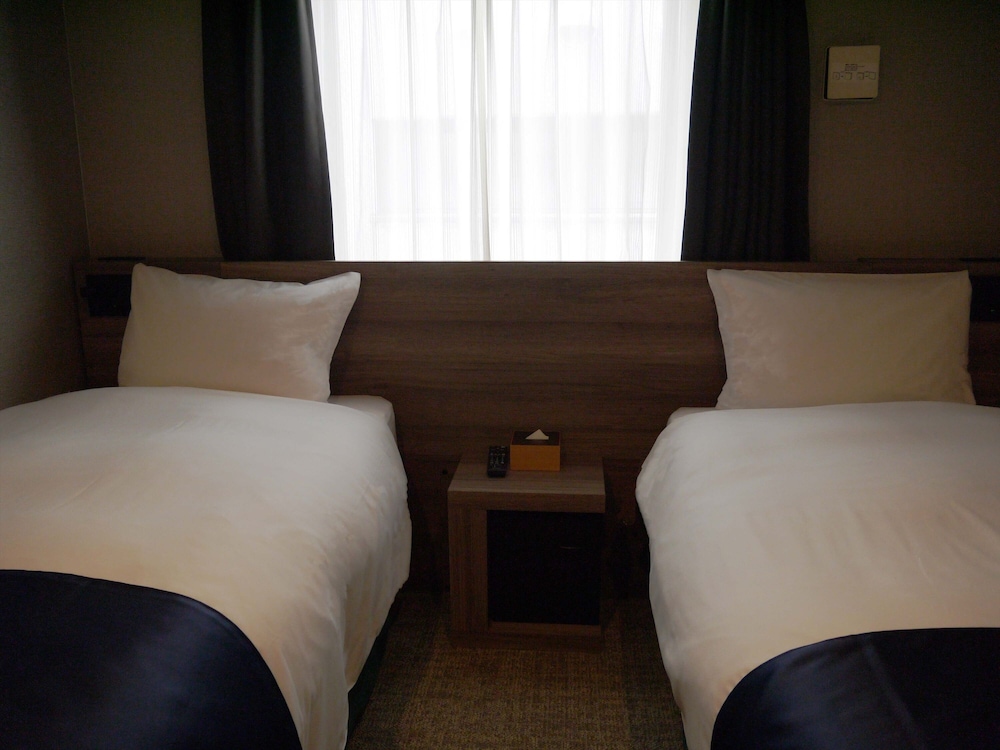 Superior Twin Room, 2 Twin Beds, Non Smoking photo 2