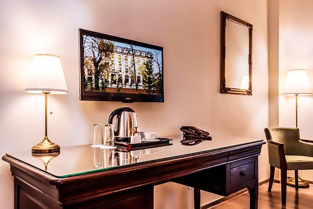 Standard Room (King) photo 2