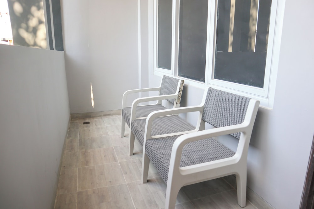 Superior Twin Room, Balcony, City View photo 2