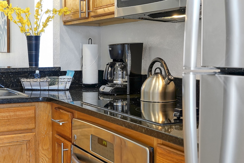 Standard Townhome, 4 Bedrooms, Hot Tub - Photo 15