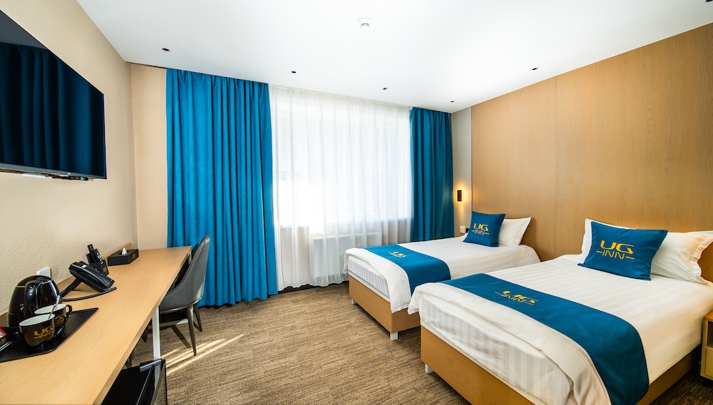 Standard Twin Room, City View
