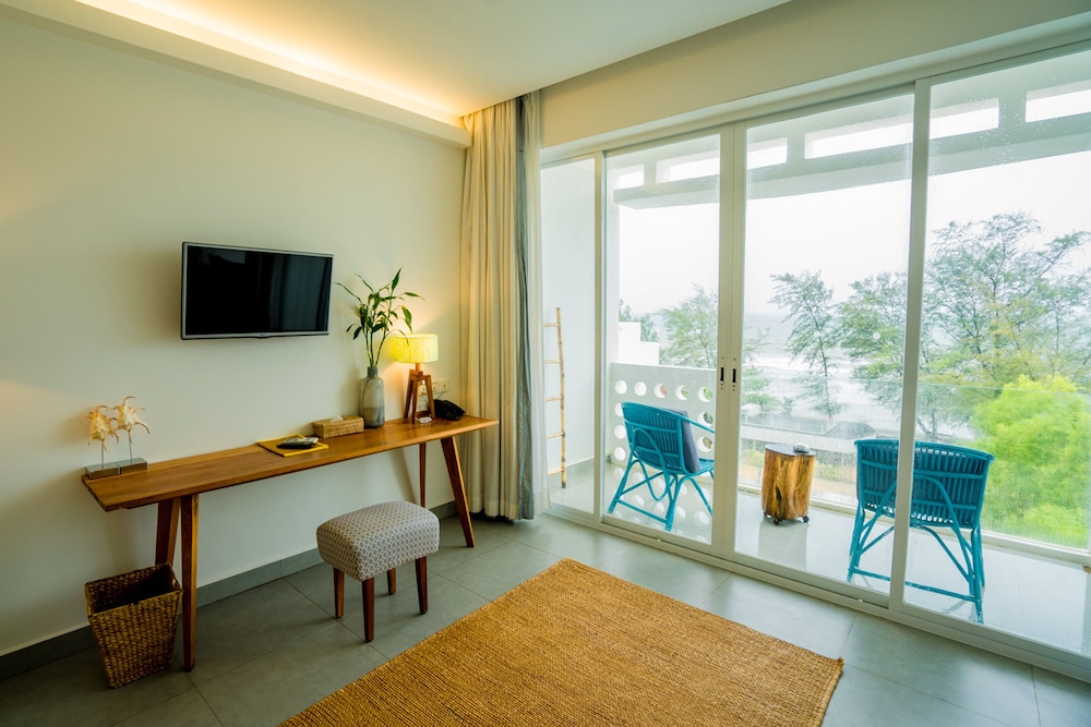 Deluxe Twin Room, Balcony, Sea View - Photo 4