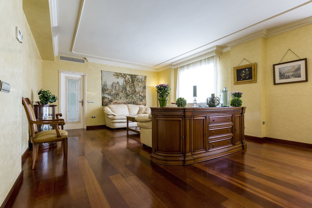 Apartamento de lujo, 1 cama queen, balcón, vista a la ciudad