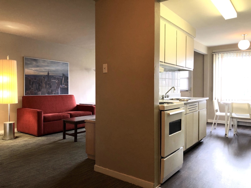 Standard Apartment, 1 Bedroom (One King Sized Bed )