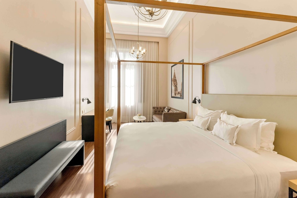 Suite, 1 Bedroom photo 2