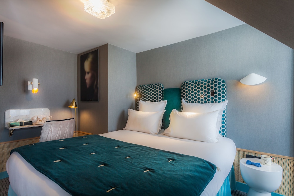 Deluxe Double Room (Handsome) photo 3