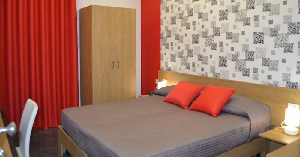 Double or Twin Room photo 2